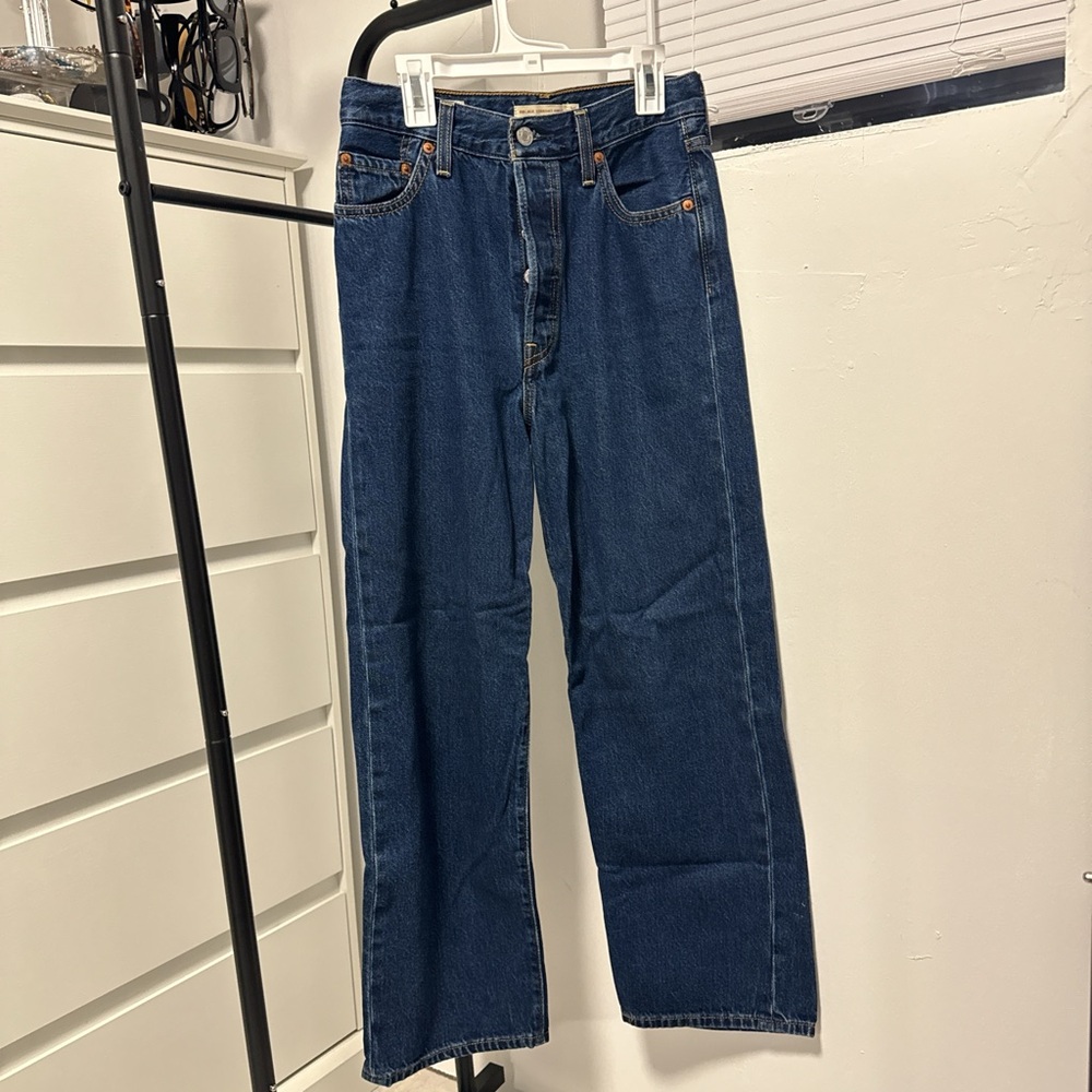 Levi’s Ribcage Straight Jeans – Women’s Size 26